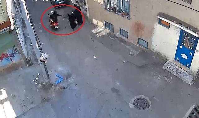 Bursa’da film gibi olay.. Çantayı kapkaç yaptılar, böyle yakalandılar