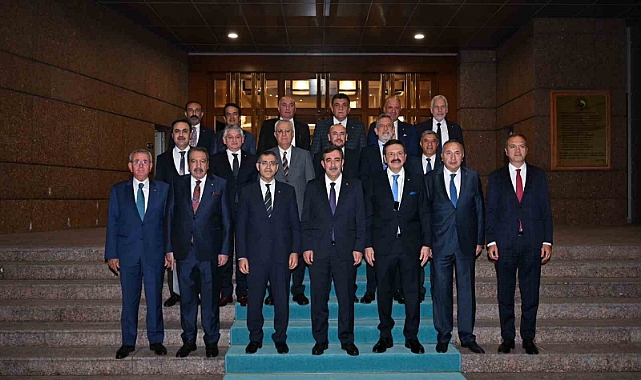 Cumhurbaşkanı Yardımcısı Yılmaz ve TOBB Yönetim Kurulu Üyeleri bir araya geldi