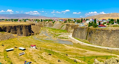 Diyadin Kanyonları fotoğraf tutkunlarının gözde mekanı oldu