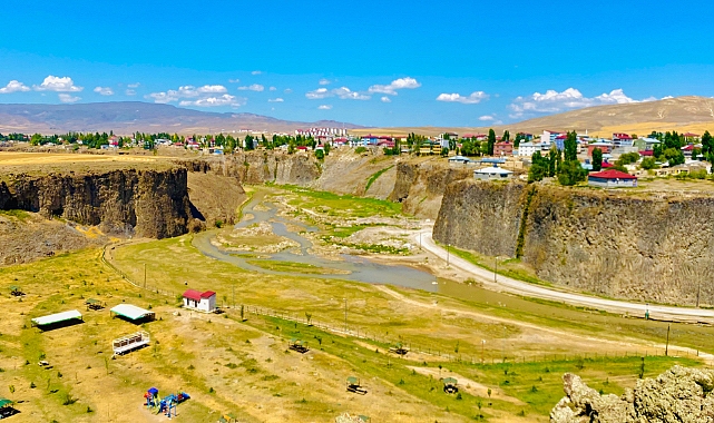Diyadin Kanyonları fotoğraf tutkunlarının gözde mekanı oldu