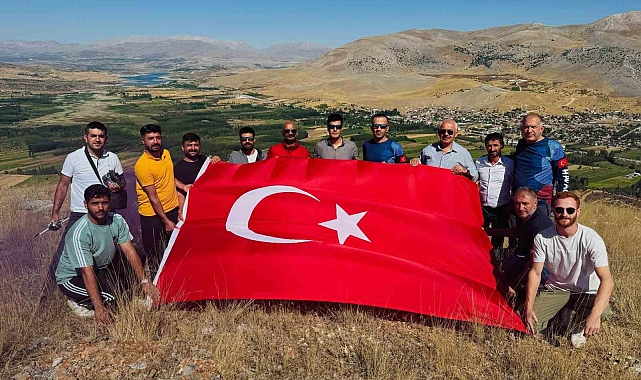 Doğanşehir'de yamaç paraşütü etkinliği yapıldı