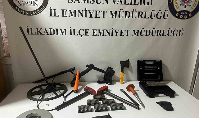 Durdurulan araçtan define arama malzemesi ve mermi ele geçirildi