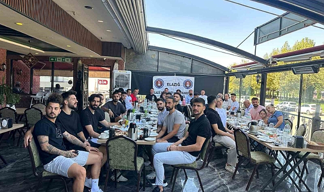 Elazığspor maç öncesi bir araya geldi