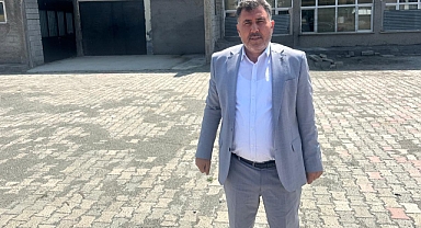 Eleşkirt YBO mezunları, Vehap Erincik’in ev sahipliğinde bir araya geldi