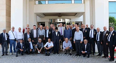 Emeklileri ağırladı Hilton Van Oteli