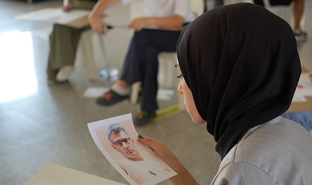 Erzincan Binali Yıldırım Üniversitesi atış pozuyla gündem olan Yusuf Dikeç sınav sorusu oldu