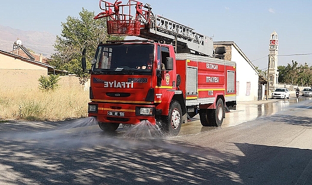 Erzincan'da Belediye ekiplerince temizlik çalışması yapıldı