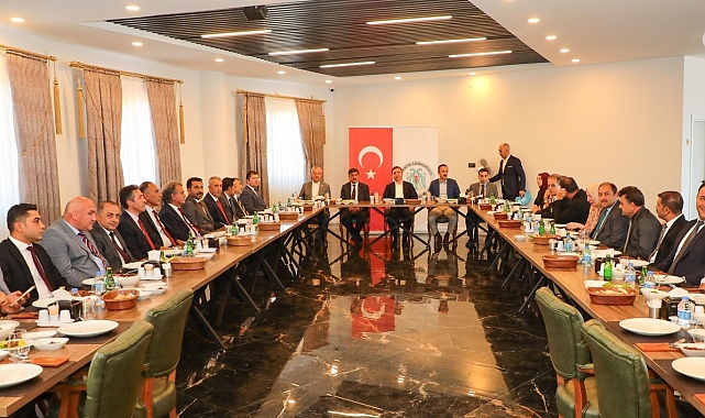 Erzincan İl Müftüsü Muharrem Gül için veda yemeği düzenlendi.