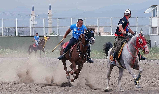 Erzurum'da vazgeçilmeyen bir gelenek: Cirit