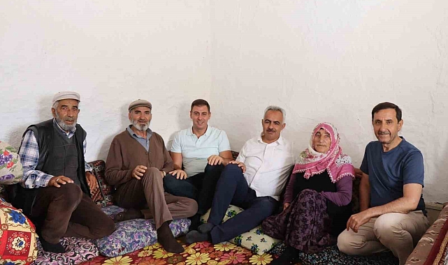Fikriye Nine 72 yaşında köyüne muhtar oldu