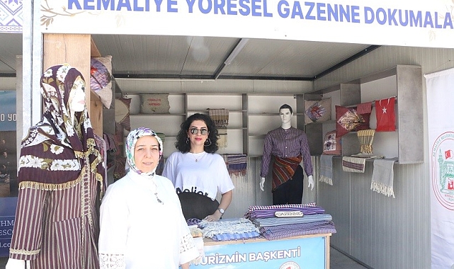 Gazenne Kumaşını el emeği ile dokumaya devam ediliyor