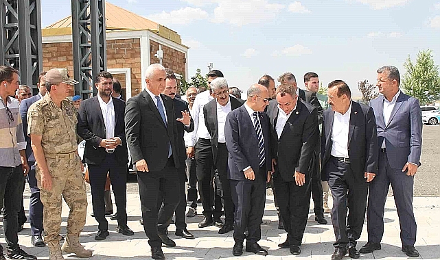 İçişleri Bakan Yardımcısı Mehmet Aktaş, Malazgirt'teki son hazırlıkları inceledi