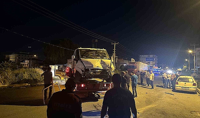 Iğdır'da trafik kazası: 4 araç birbirine girdi