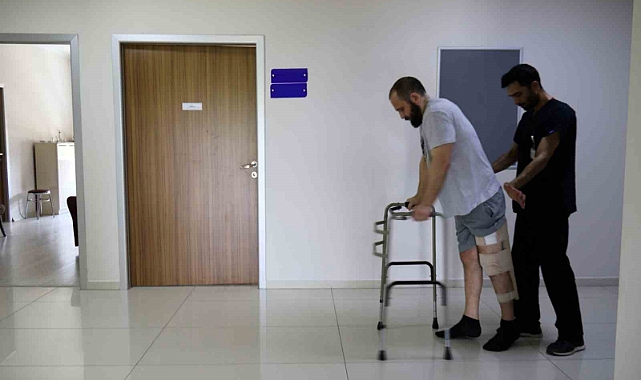 İngiltere’de kaybettiği yürüme kabiliyetini Eskişehir’de kazanmaya başladı