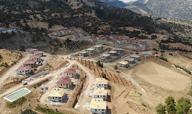 Kahramanmaraş'ta deprem konutları hızla yükseliyor