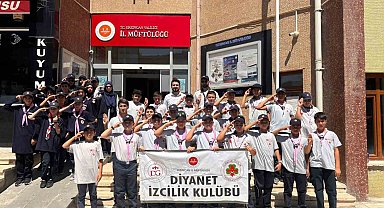 Kamp için uğurlandı İzciler