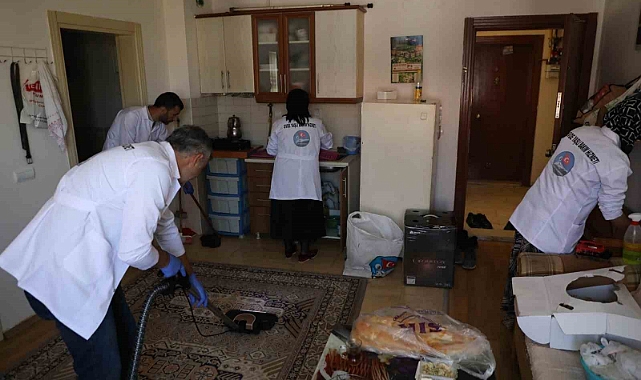 Kars Belediyesi’nin evde bakım hizmeti sürüyor