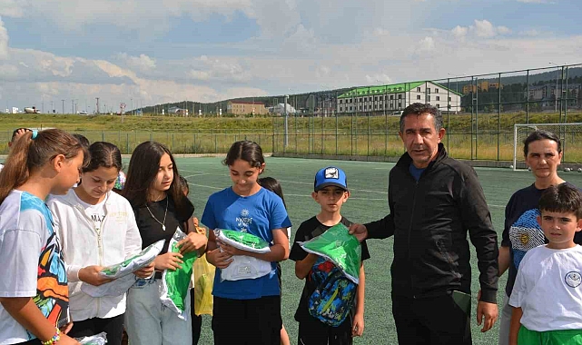 Kars'ta  çocuklar önce Kuran kursu, sonra spora koşuyor