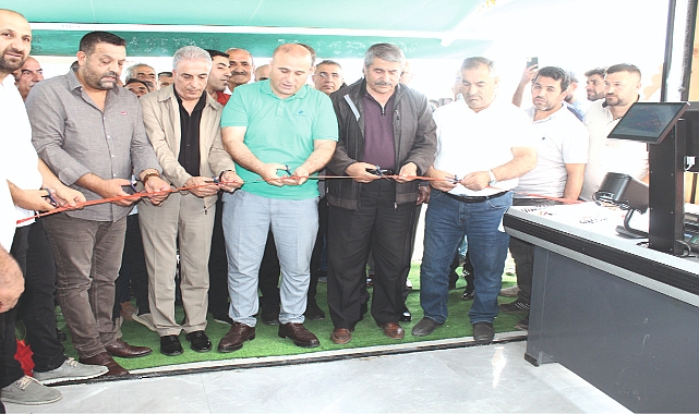 Kaymakam Taş ve Başkan Taşkın İşyeri Açılışına Katıldı