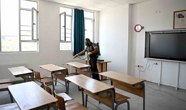 Kuşadası Belediyesi okulları yeni eğitim öğretim yılına hazırlıyor