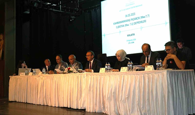 Malatya Valisi Seddar Yavuz, Malatya'da deprem sonrası çalışmalarla ilgili bilgi verdi