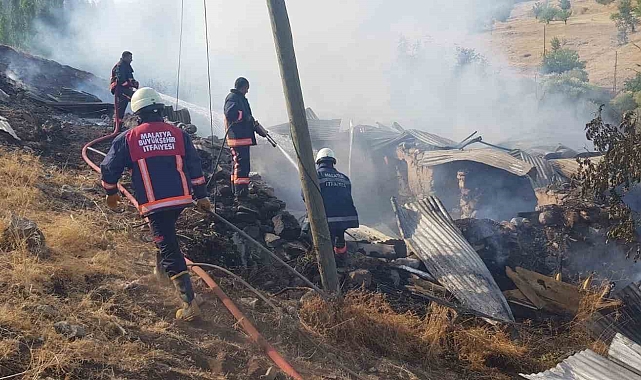 Malatya'da ev yangını