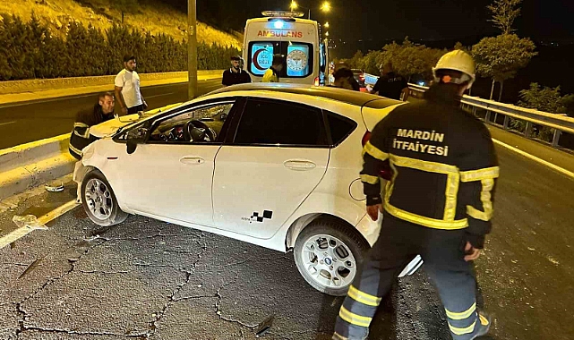 Mardin’de refüje çarpan otomobilde 2 kişi yaralandı