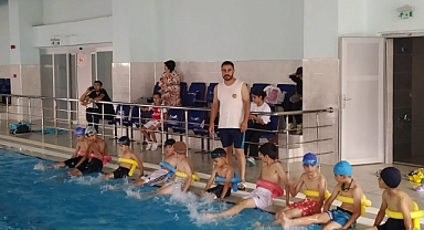 Patnos’ta Yüzme Bilmeyen Kalmasın' projesi devam ediyor