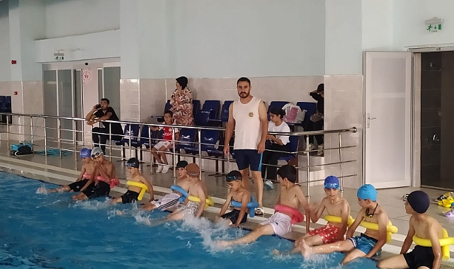 Patnos’ta Yüzme Bilmeyen Kalmasın' projesi devam ediyor