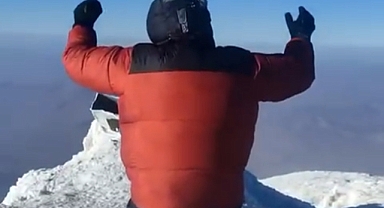 Rus dağcı, Ağrı Dağı'nın zirvesinde Müslüman oldu (Videolu Haber)