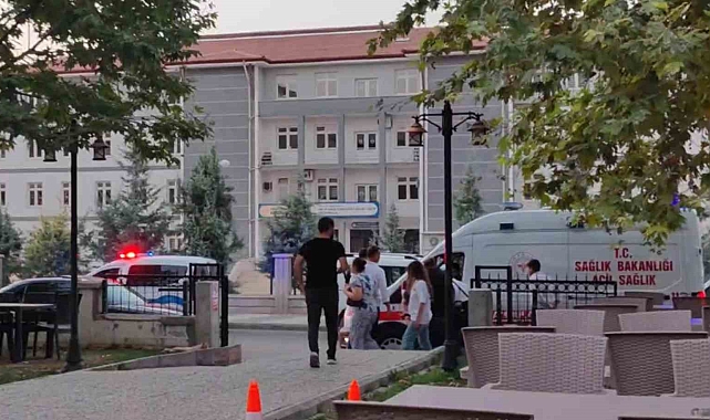 Silahlı kavga: 3 kişi yaralandı