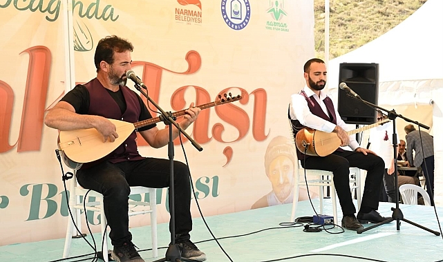 Sümmani Baba anıldı Aşıklar Ablak Taşı'nda buluştu