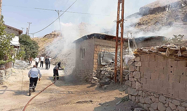 Tandır evinde çıkan yangın korkuttu