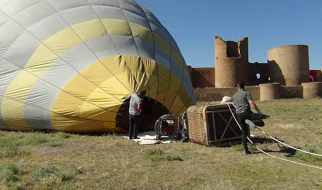 Tarihi Ani Ören Yeri'nde ilk kez balon uçuruldu