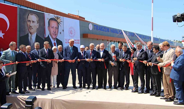 Trabzon Havalimanı’nın yeni dış hatlar gelen yolcu terminali ve CIP binası törenle hizmete girdi