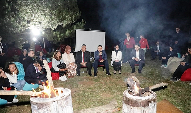 Vali Işın, Zafer Kampı’nda gençlerle bir araya geldi