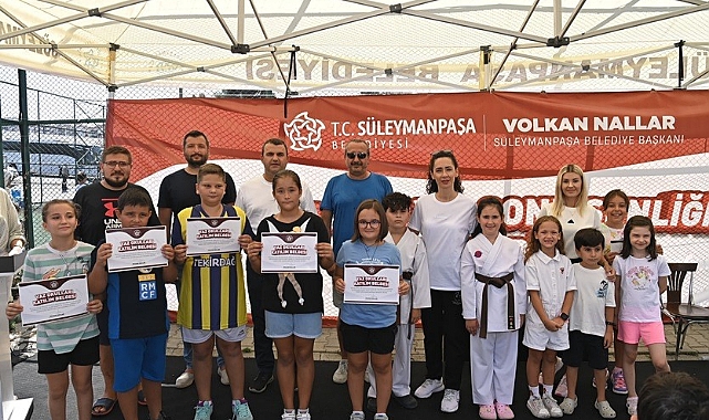 Yaz okulu öğrencileri yıl sonu şenliğinde buluştu