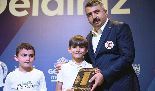 Yıldırım Gençlik Merkezi mezunlarını verdi