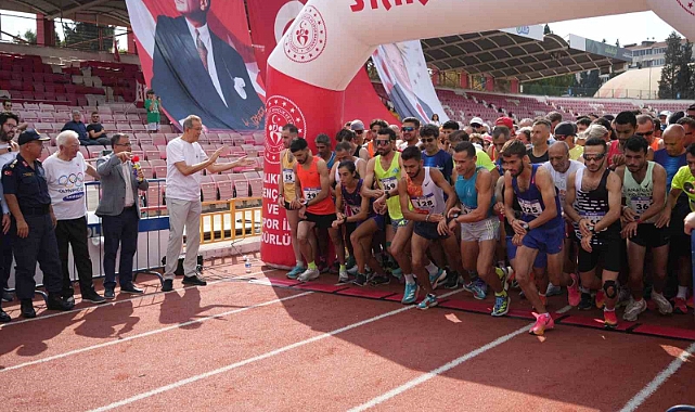 16. İsmail Akçay Yol Koşusu renkli görüntülere sahne oldu