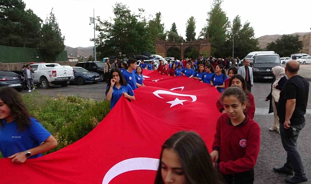 19 Eylül Gaziler Günü törenle kutlandı Bitlis'te