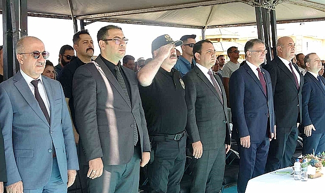 295 bin öğrenci için Van'da ilk ders zili çaldı