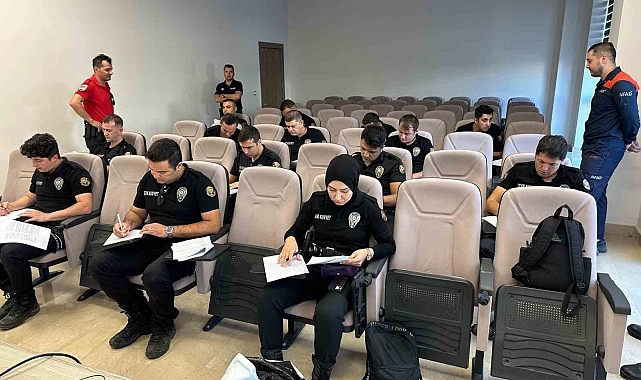 AFAD'tan Çevik Kuvvet ekibine arama kurtarma eğitimi verildi