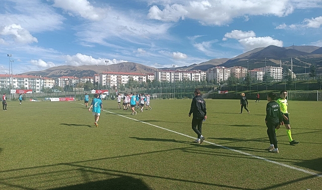 Ağrı'dan 12 sporcu, düzenlenen milli takım seçmelerine katıldı