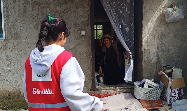 Ağrı Kızılay Aşevinde ihtiyaç sahiplerine her gün sıcak yemek ulaştırıyor