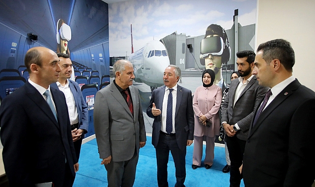 Ağrı Sivil Havacılık MYO'da Sanal Gerçeklik Laboratuvarı Açıldı