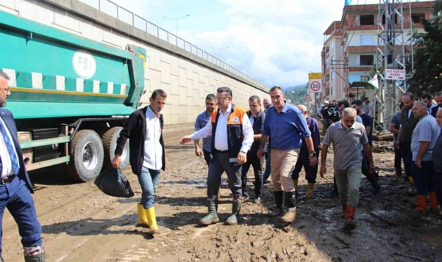 Ahmet Metin Genç: “162 kilogram yağışın bir saatte düşmesi insanı bazen çaresiz de bırakıyor”