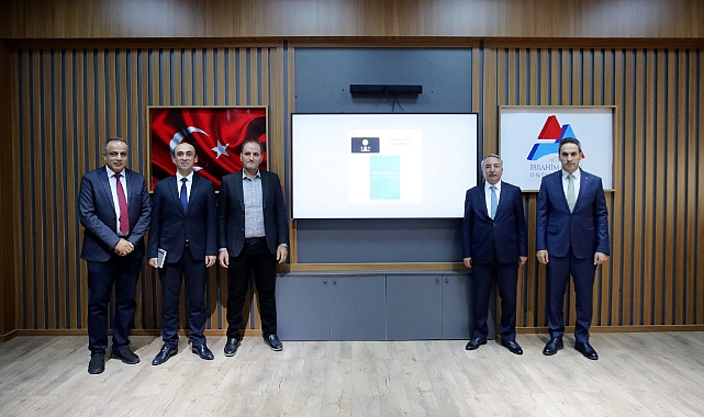 AİÇÜ’de Lisansüstü Eğitim Enstitüsü'nde Çevrimiçi Toplantı ve Sunum Salonu Açıldı