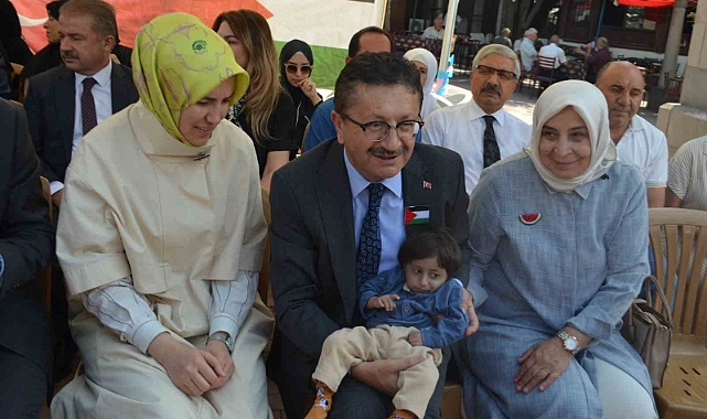 AK Parti Altındağ İlçe Kadın Kolları’ndan Filistin için hayır panayırı