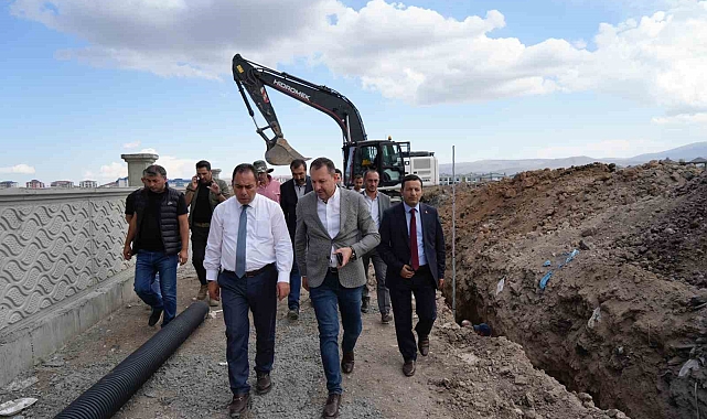 Altyapı çalışmaları devam ediyor
