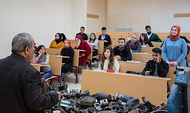 Atatürk Üniversitesi'nde 5 bölüm daha akredite oldu